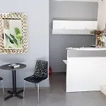 Liqeni Hotel Tirana