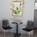 Hotel Liqeni Tirana