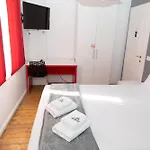 Hotel Liqeni Tirana