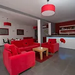 Hotel Liqeni 3*