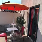 Liqeni Hotel