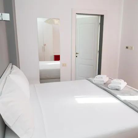 Liqeni Hotel Tirana