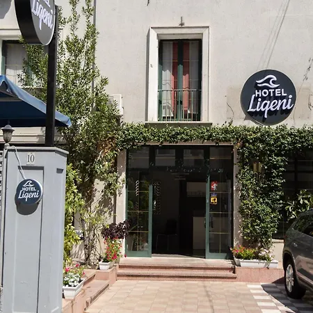 Liqeni Hotel