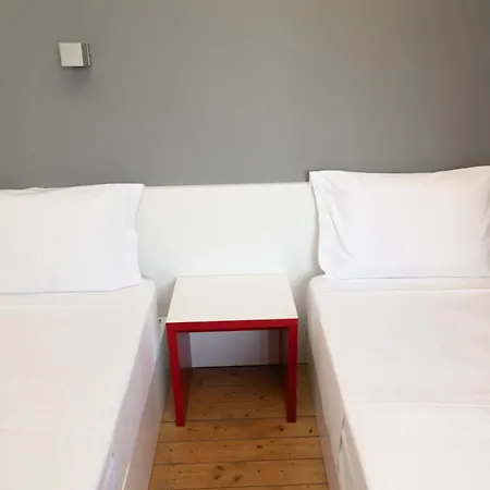 Liqeni 3* Tirana