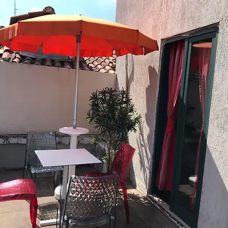 Liqeni Hotel
