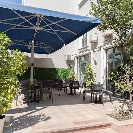 Liqeni 3* Tirana
