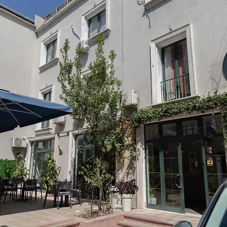 Hotel Liqeni 3*