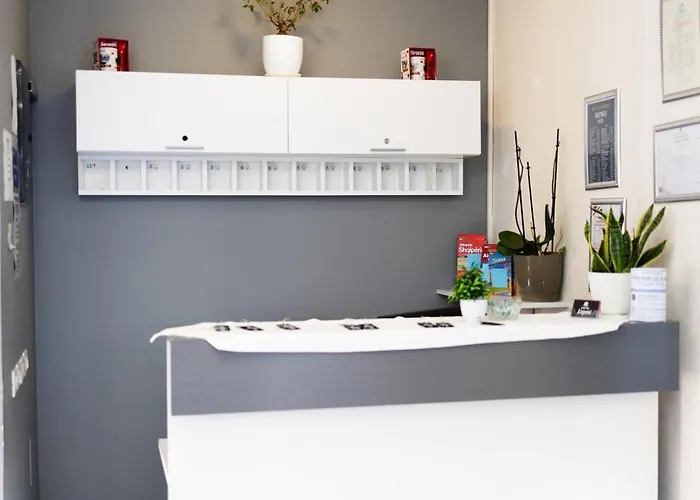 Liqeni ホテル ティラナ