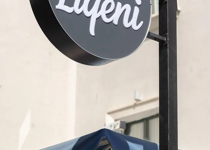 Liqeni Ξενοδοχείο 3*